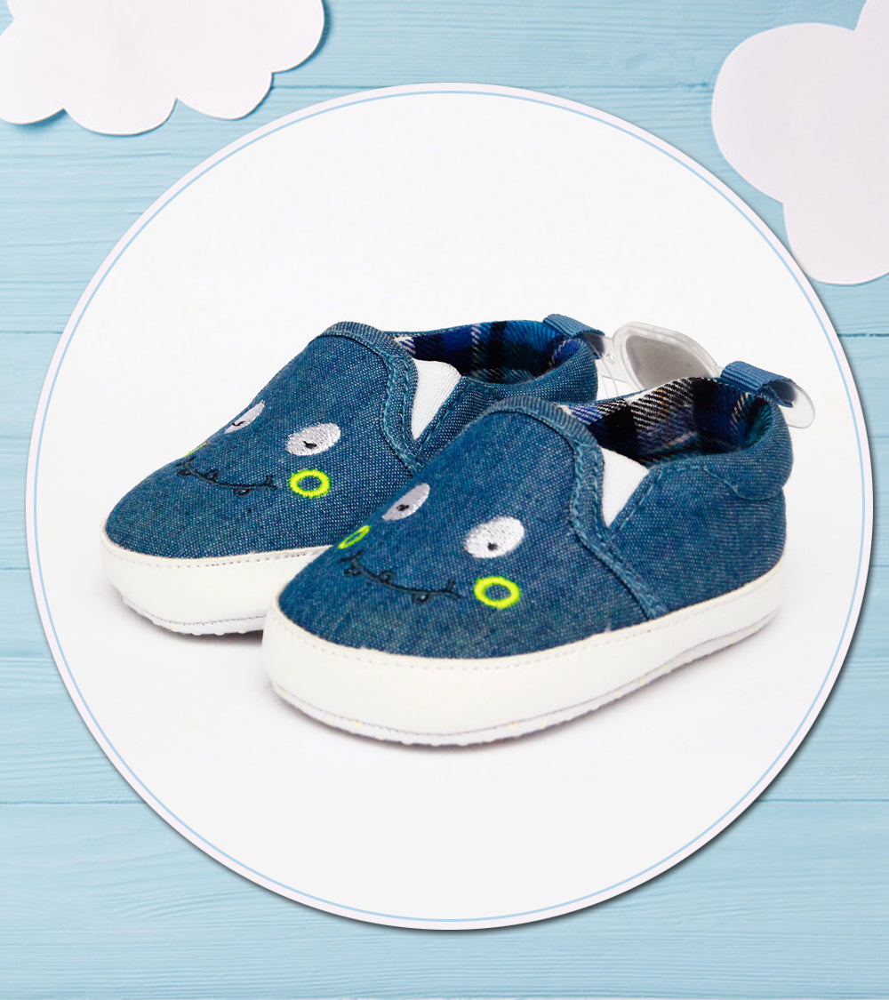 Green Cheeks & Blue Eyes - Booties